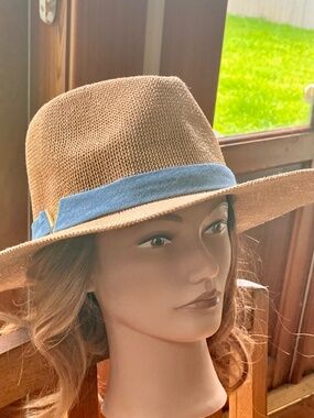 Vince Camuto Tan Straw Hat with Blue Band Gold V Vince Camuto Paper Straw Fedora Sun Hat – Grosgrain Ribbon  main image 4